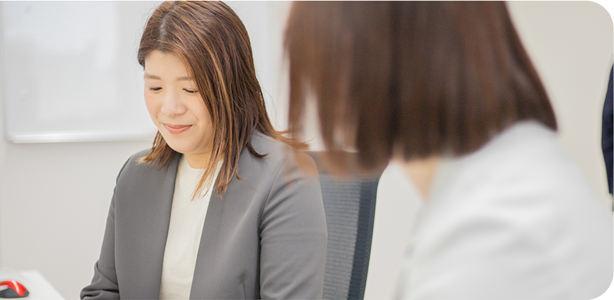 チーム体制での打ち合わせの様子