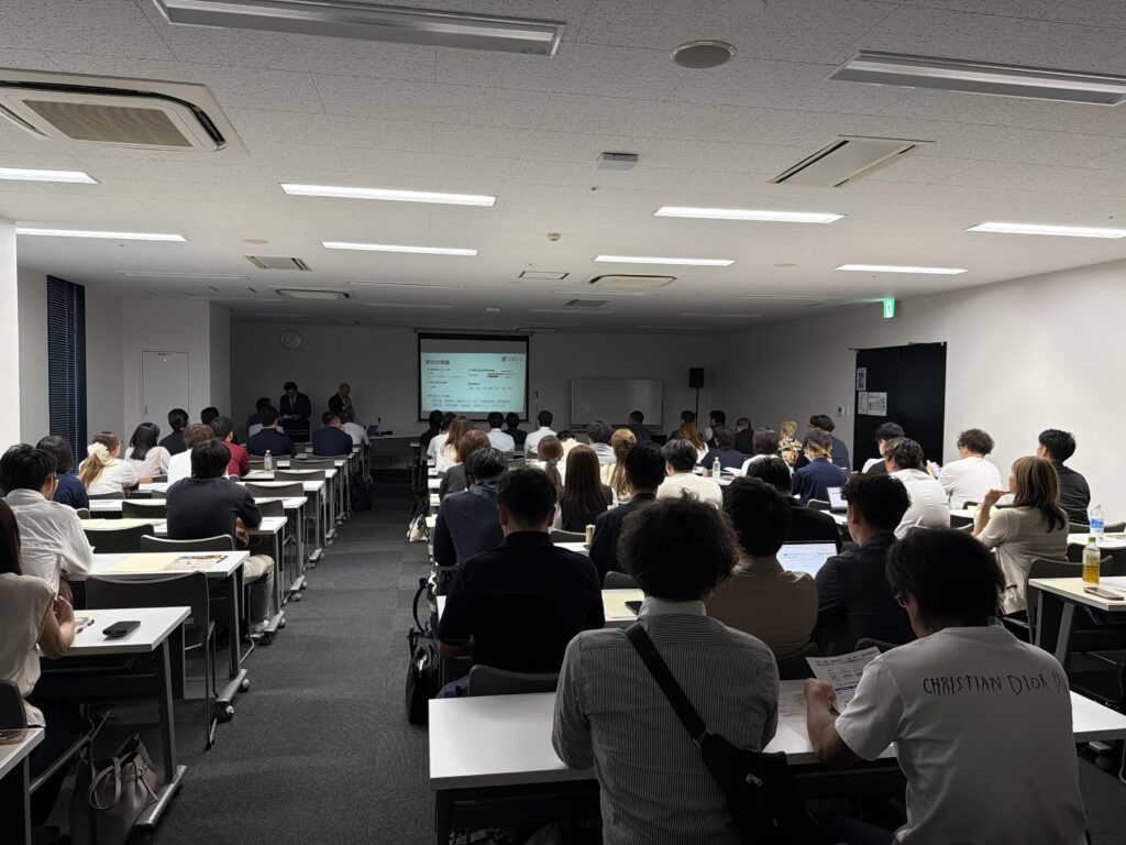 介護・障害福祉サービス事業所の皆さま160名以上が参加された「実地指導勉強会」で、エンジーのご紹介をさせていただきました。